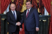 В.Путин и Президент Таджикистана Э.Рахмон
(фото пресс-службы Президента России)
